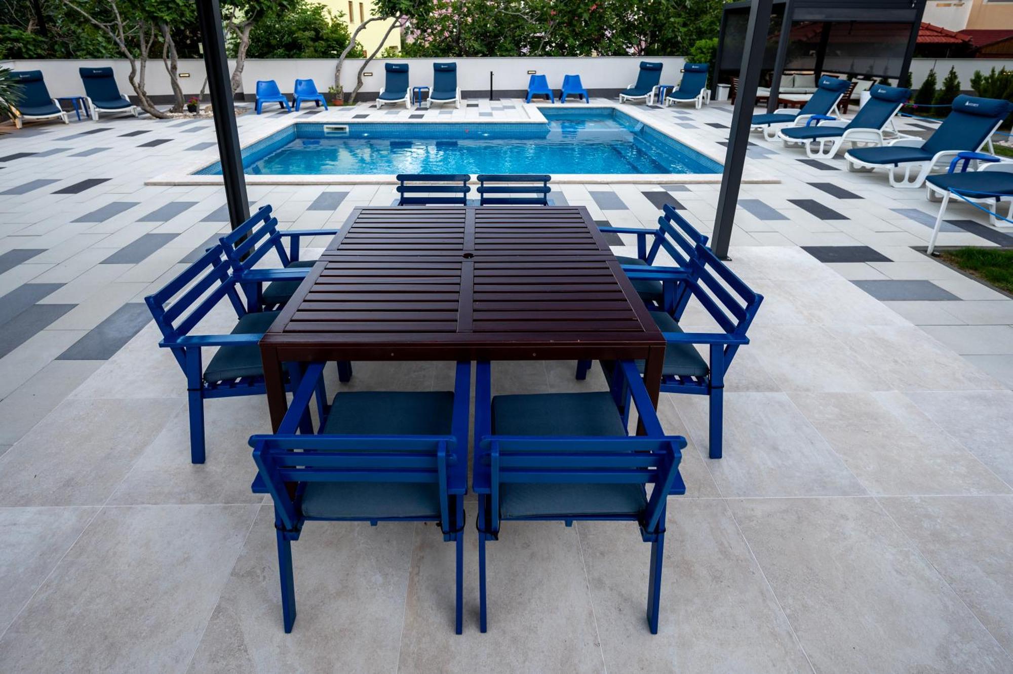 Adorami Apartments Baska  Exterior photo